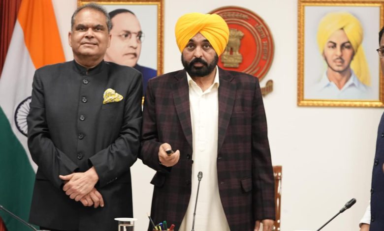 किसानों की इनकम और दूध प्रोडक्शन को मज़बूत करने के लिए साउथ एशिया का सबसे बड़ा डेयरी फ़ीड प्लांट: संजीव अरोड़ा