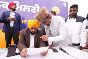 मुख्यमंत्री भगवंत सिंह मान एक महीने में दूसरी बार जालंधर पहुंचे, लोक मिलनी के दौरान मौके पर ही किया शिकायतों का निपटारा !
