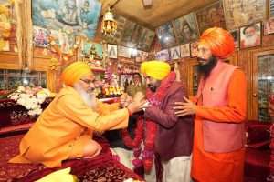 महा शिवरात्रि के मौके पर अरविंद केजरीवाल और भगवंत सिंह मान ने श्री रणकेशवर महादेव मंदिर में माथा टेका, पंजाब की शांति और खुशहाली के लिए की प्रार्थना !