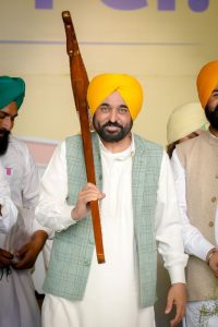 अकाली और कांग्रेस सरकारों ने पंजाब के बच्चों को जानबूझकर अनपढ़ रखा: भगवंत मान