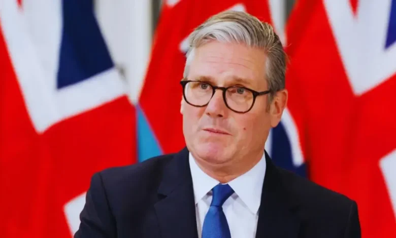 ब्रिटेन की राजनीति में 'एपस्टीन सुनामी': पीएम कीर स्टार्मर की कुर्सी खतरे में, भरोसेमंद रणनीतिकार का इस्तीफा