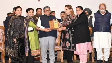 फाजिल्का: राज्यपाल कटारिया ने भरी हुंकार— 'शत्रु देश की ड्रोन साजिश को नाकाम करेगी जनता की सतर्कता', करण गिलहोत्रा फाउंडेशन के कार्यों को सराहा