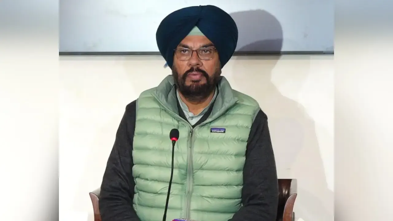 संसद में चुप्पी, सोशल मीडिया पर डील: भारत-अमेरिका व्यापार समझौते को धालीवाल ने कहा 'आर्थिक समर्पण'