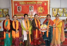 जालंधर में 'प्रांतीय सप्तशक्ति संगम' का शंखनाद: डॉ. मधुश्री सावजी ने मातृशक्ति को सिखाए सफलता के 7 सूत्र; संस्कारों की प्रथम गुरु है मां जालंधर में 'प्रांतीय सप्तशक्ति संगम' का शंखनाद: डॉ. मधुश्री सावजी ने मातृशक्ति को सिखाए सफलता के 7 सूत्र; संस्कारों की प्रथम गुरु है मां