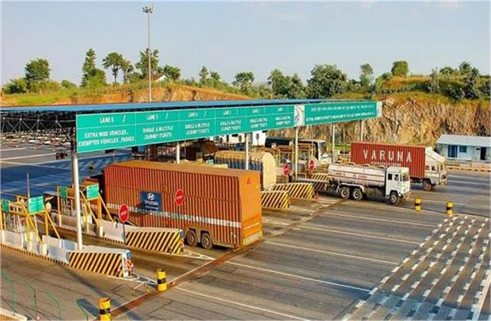 नए वित्तीय वर्ष 2026-27 से टोल टैक्स में 5% की बढ़ोतरी, यात्रियों की जेब पर बढ़ेगा बोझ