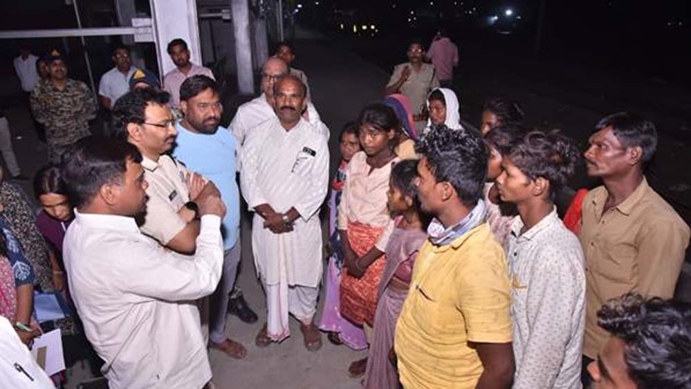 बैतूल के 20 श्रमिक और हरदा के 4 श्रमिकों की सुरक्षित हुई घर वापसी