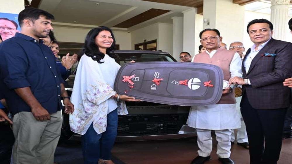 मुख्यमंत्री का स्नेह और प्रोत्साहन हमेशा हौसला बढ़ाता है : आकांक्षा सत्यवंशी