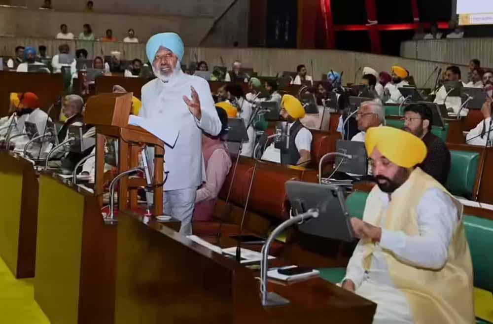 Punjab Budget 2026: लुधियाना में मेडिकल कॉलेज, ₹250 करोड़ वाटर प्रोजेक्ट, हलवारा एयरपोर्ट से जल्द उड़ानें