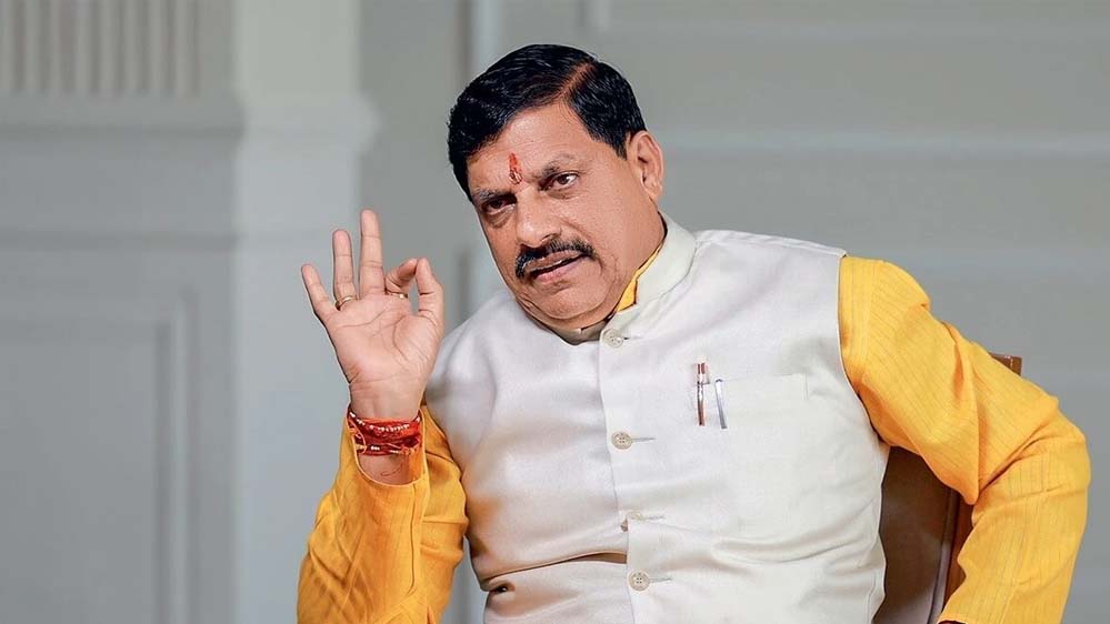 सीएम मोहन का बड़ा कदम: सवा दो साल में 18 आईएएस-आईपीएस पर क्विक एक्शन, प्रशासनिक लापरवाही पर सख्त निर्णय