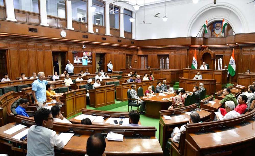 बजट से पहले दिल्ली विधानसभा, मेट्रो और स्पीकर को बम से उड़ाने की धमकी, सुरक्षा अलर्ट बजट से पहले दिल्ली विधानसभा, मेट्रो और स्पीकर को बम से उड़ाने की धमकी, सुरक्षा अलर्ट
