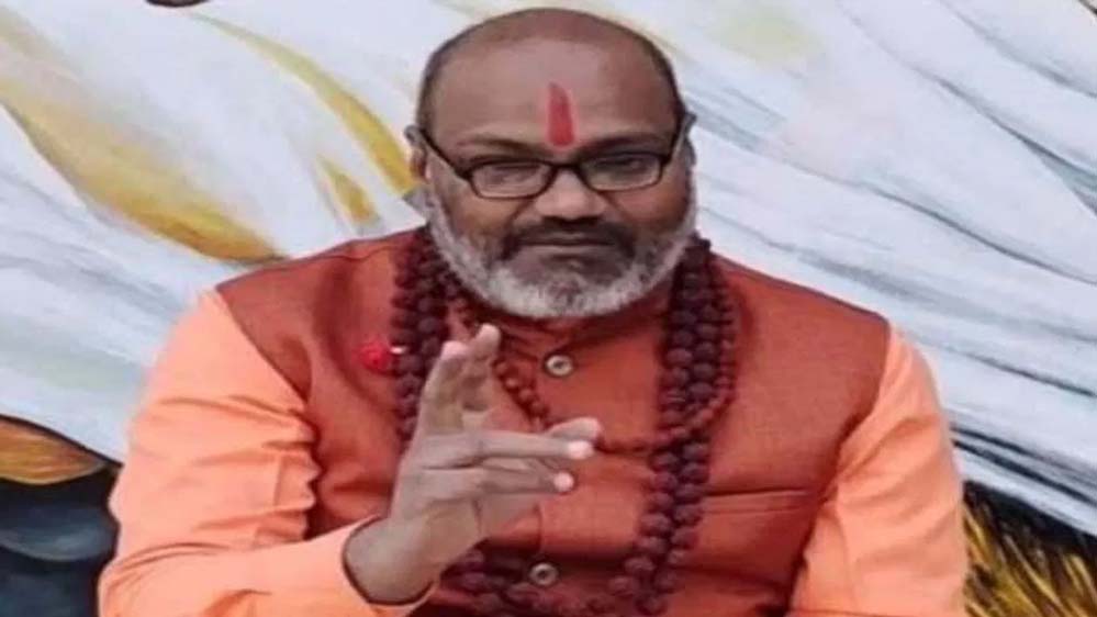 यति नरसिंहानंद ने कहा- गांधी समाज के लिए जहर, गोडसे ने गांधी का वध किया