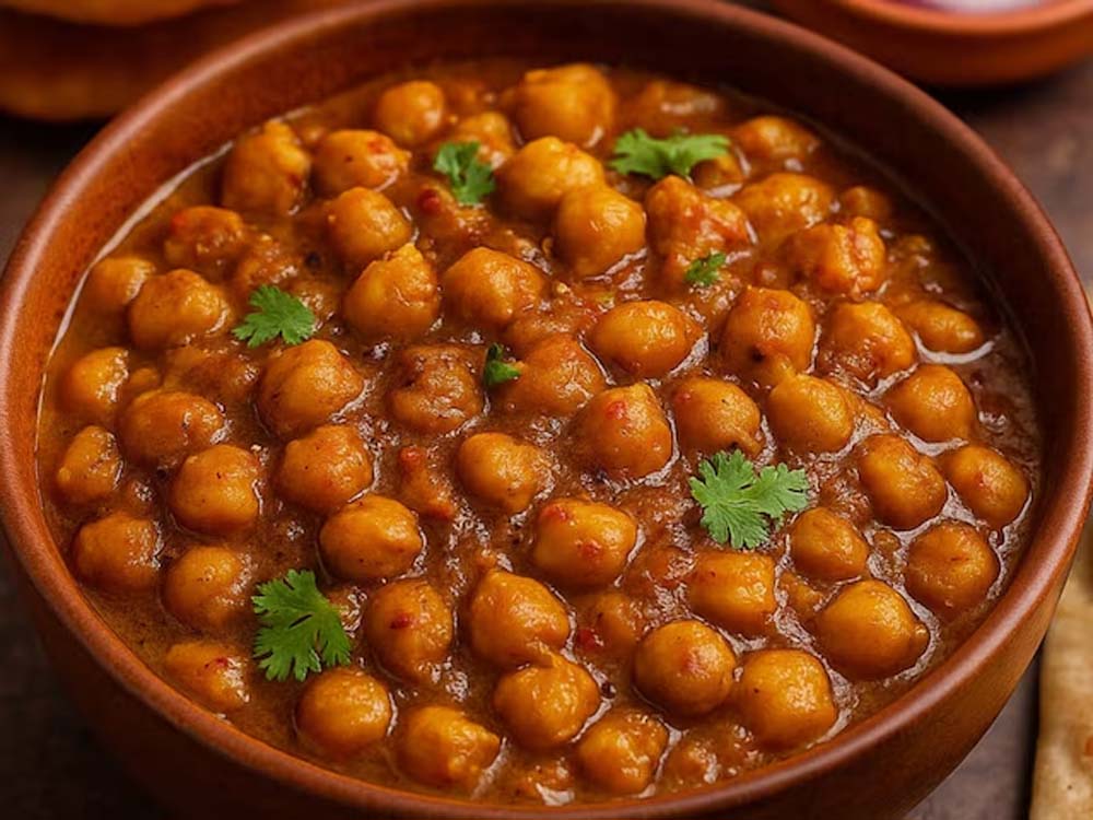 ढाबे जैसा मसालेदार छोले अब घर में ही, आसान रेसिपी के साथ