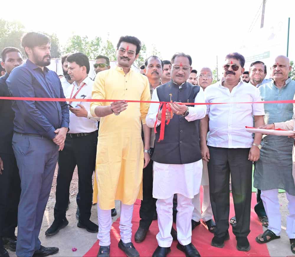 मुख्यमंत्री साय ने जशपुर सर्किट हाउस में मातृत्व वन का किया लोकार्पण