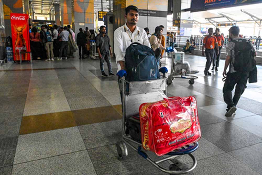 विदेश से वतन वापसी: पश्चिम एशिया से 5 लाख 72 हजार भारतीय भारत पहुंचे