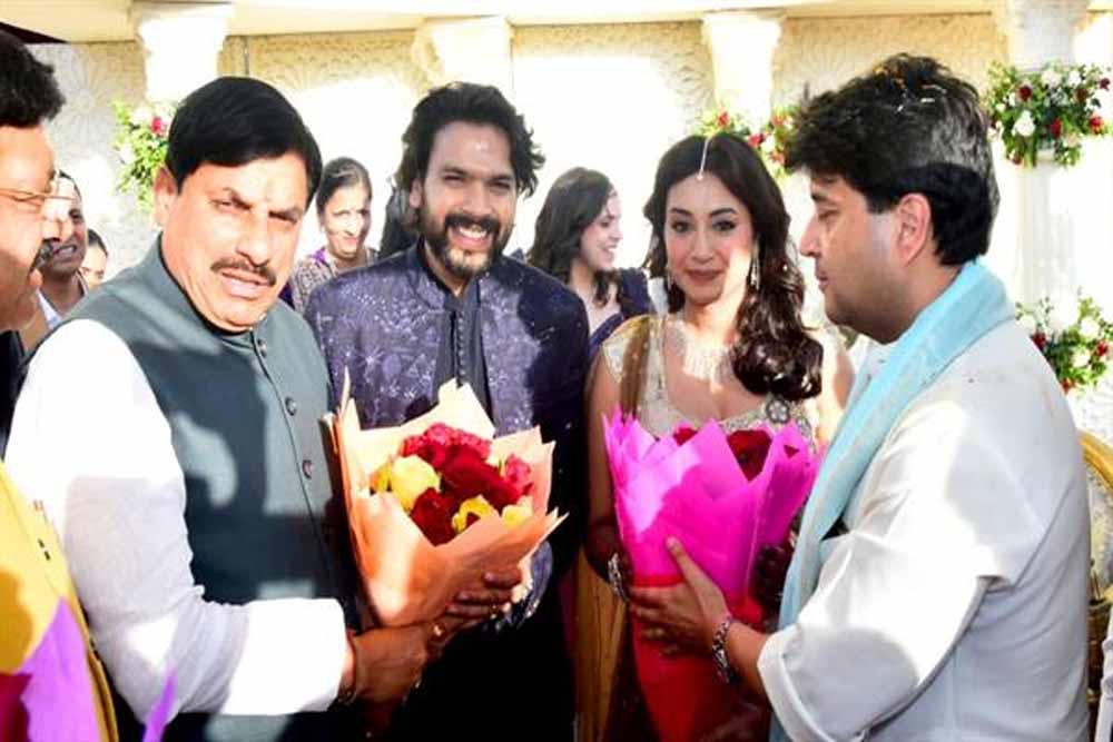 मुख्यमंत्री डॉ. यादव विधायक देवेन्द्र जैन के पुत्र के वैवाहिक कार्यक्रम में शामिल हुए
