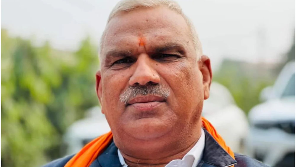 ब्रज के दंगल में पहलवानों के दांव और मंत्रियों के बीच दिखा अपनापन सोशल मीडिया पर हुआ वायरल