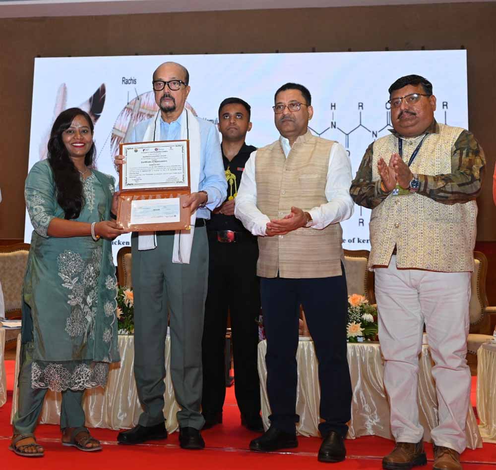 दुख-सुख व्यक्त करने का सबसे सरल माध्यम मातृभाषा: राज्यपाल डेका