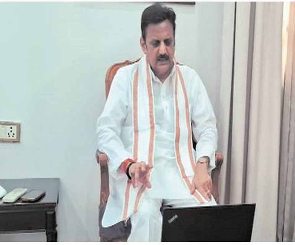 उप मुख्यमंत्री शुक्ल ने इंजीनियरिंग कॉलेज रीवा में टेक फेस्ट का किया शुभारंभ