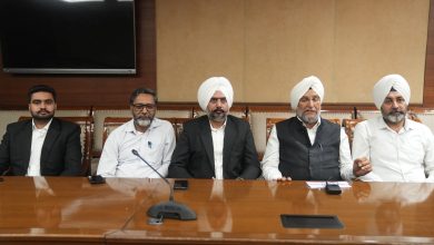 लीगल सेल ने राज्य के वकीलों की लंबे समय से चली आ रही मांग को पूरा करने के लिए मुख्यमंत्री भगवंत सिंह मान का धन्यवाद किया है।