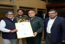 अविनाश राय खन्ना को 'वर्ल्ड बुक ऑफ रिकॉर्ड्स' सम्मान: राज्यपाल गुलाब चंद कटारिया ने दी बधाई अविनाश राय खन्ना को 'वर्ल्ड बुक ऑफ रिकॉर्ड्स' सम्मान: राज्यपाल गुलाब चंद कटारिया ने दी बधाई