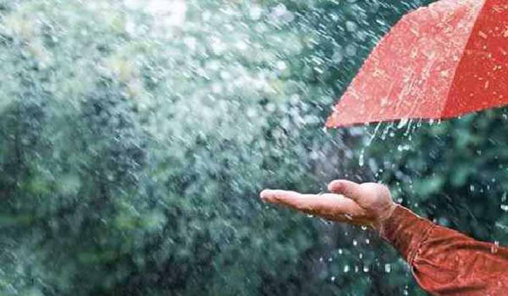 अचानक बदला मौसम: रांची में दिन में ही छाया अंधेरा, बिजली-गर्जन के साथ बारिश
