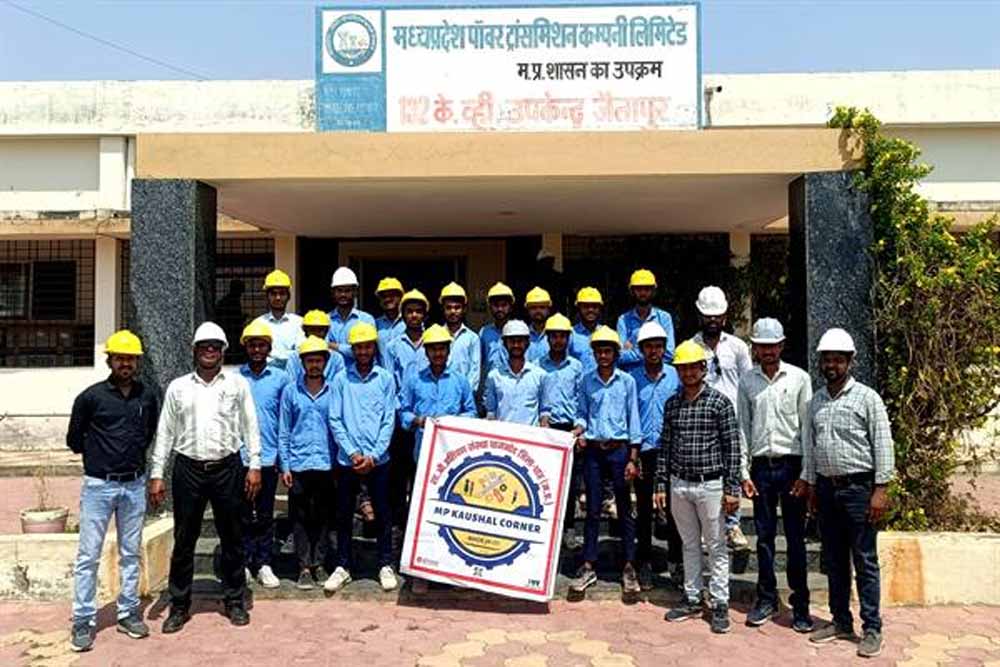 आईटीआई धामनोद के विद्यार्थियों ने समझी ट्रांसमिशन नेटवर्क की कार्यप्रणाली