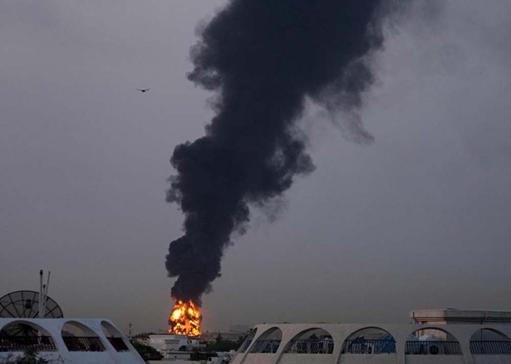 मिसाइल हमले से दहला अबूधाबी, रिहायशी क्षेत्र में गिरा मलबा, भारतीय जख्मी