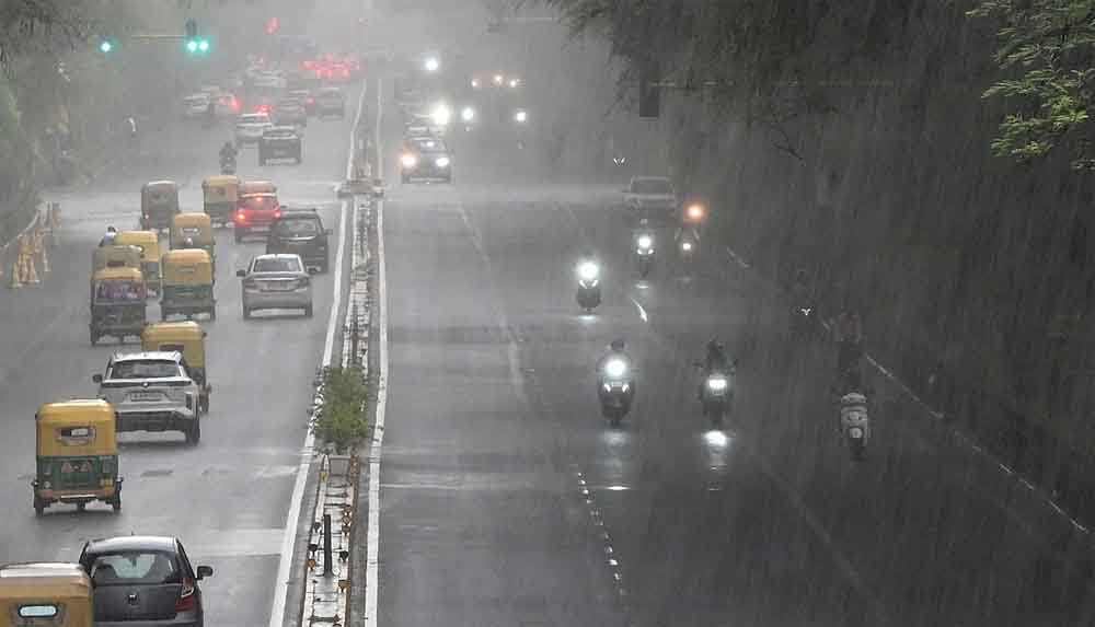 अगले 3 दिन यूपी में मौसम की करवटें जारी, बारिश का सिलसिला रहेगा बरकरार