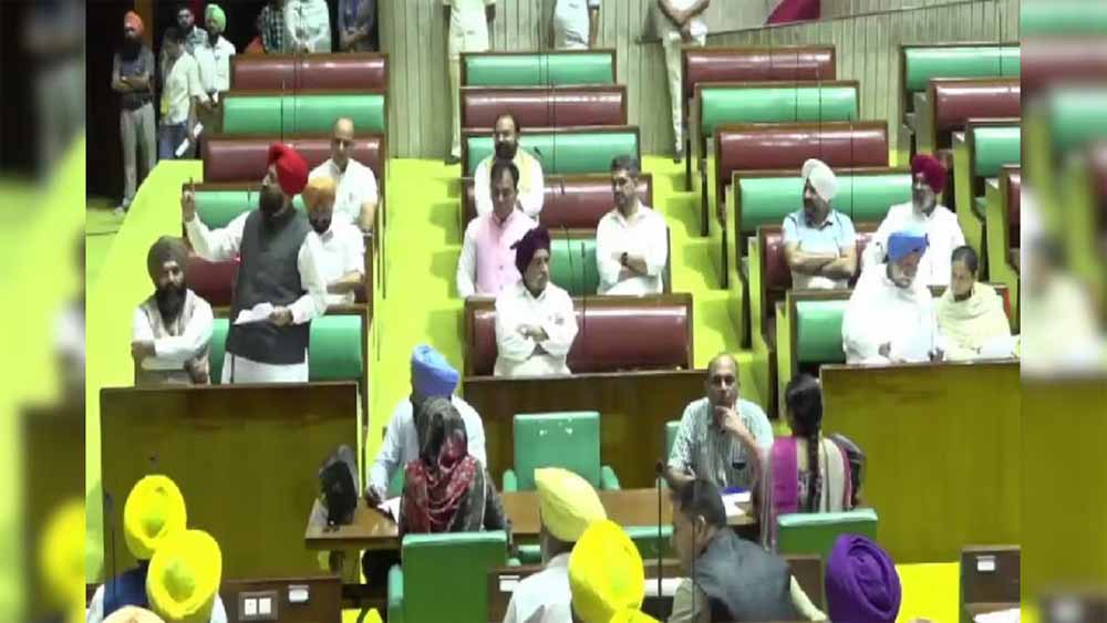 सदन में बढ़ा सियासी तापमान, कांग्रेस-‘आप’ विधायक आमने-सामने