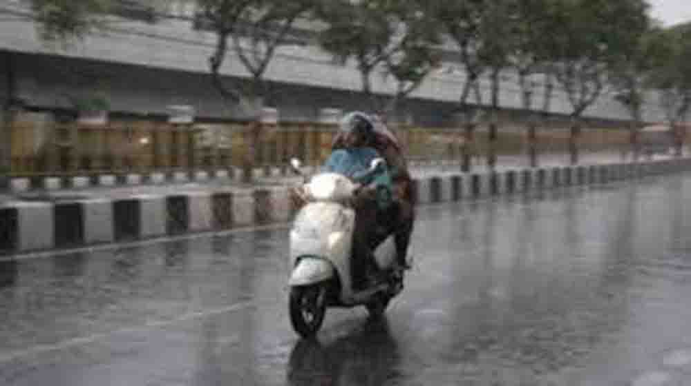 उत्तर प्रदेश में बदलेगा मौसम, तेज हवाओं के साथ बारिश की संभावना, मौसम विभाग ने दी चेतावनी
