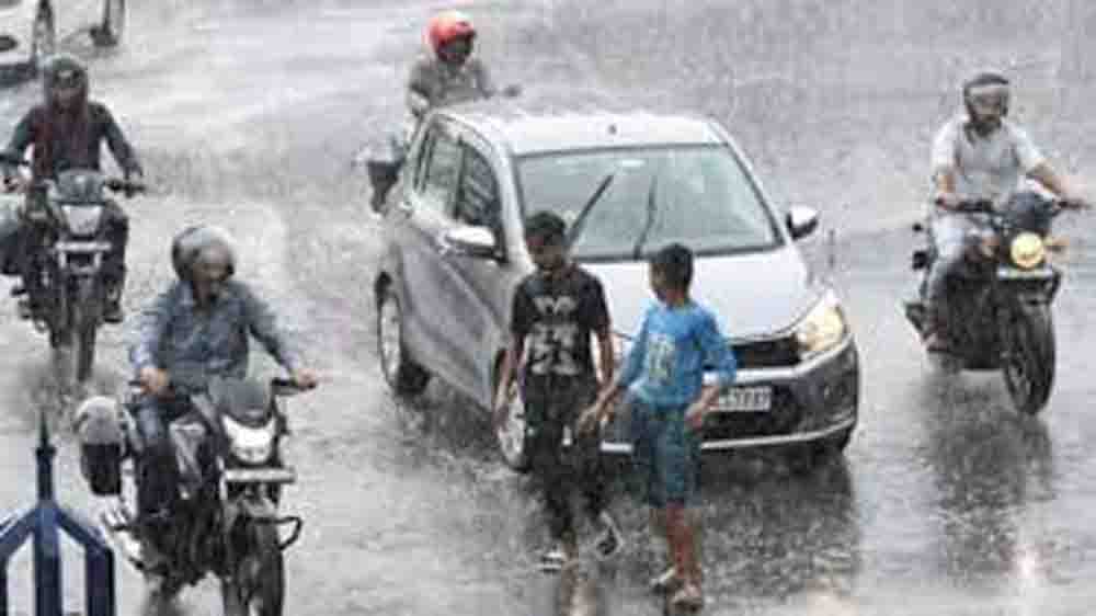 फिर बदला मौसम का मिजाज, रांची समेत कई इलाकों में अगले 48 घंटों तक भारी बारिश और आंधी की चेतावनी