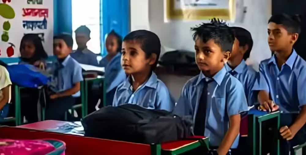 आगरा में RTE दाखिले में लापरवाही, 18 स्कूलों पर कार्रवाई की तैयारी