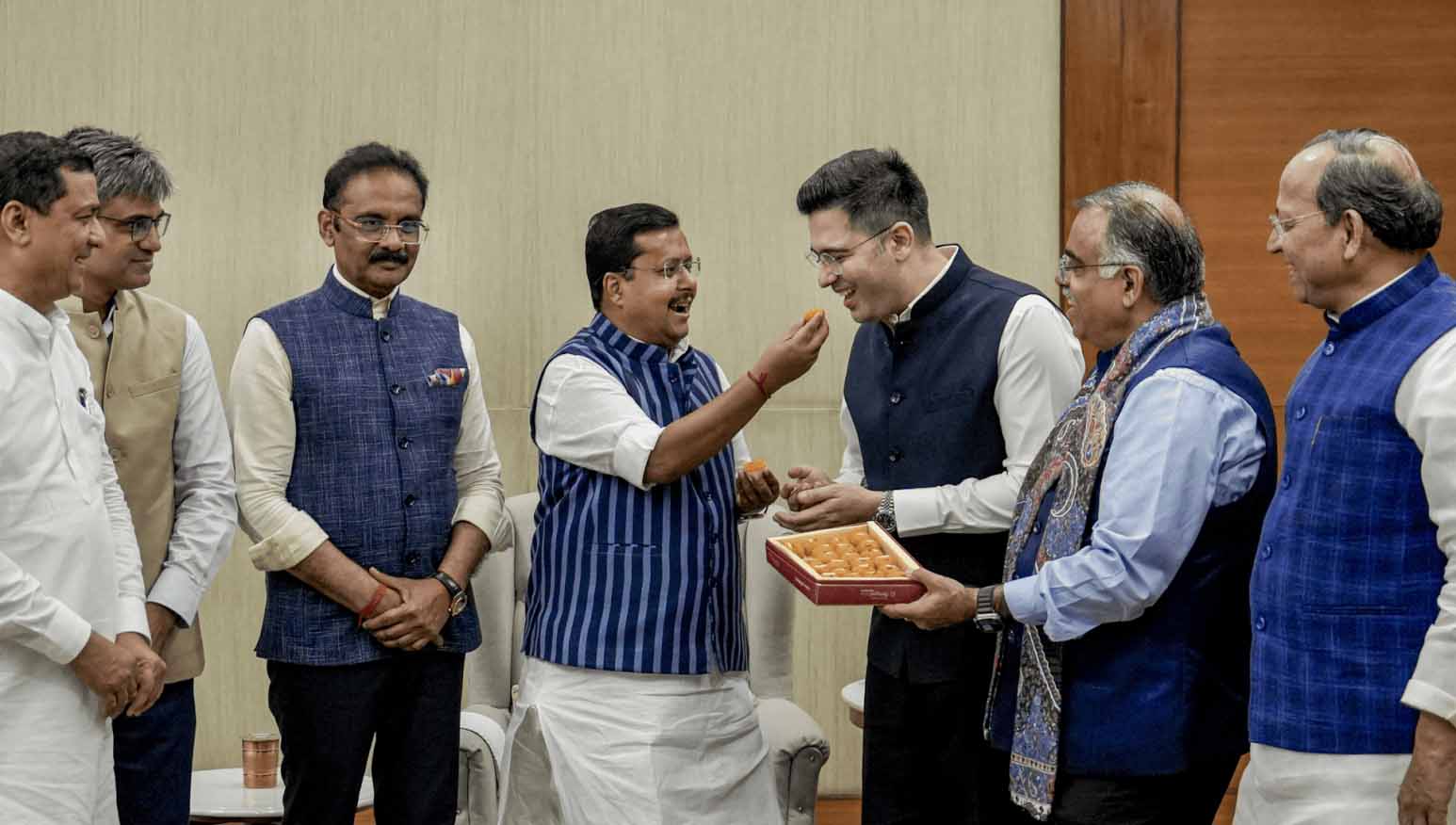 AAP को बड़ा झटका: 7 राज्यसभा सांसदों के बीजेपी में शामिल होने से बदला राजनीतिक समीकरण