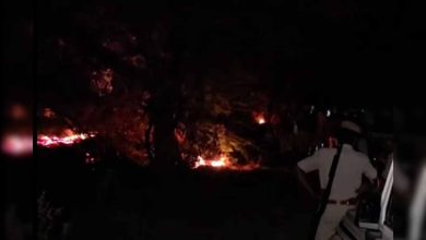 टामटिया गांव में हत्या के बाद हिंसा, गुस्साई भीड़ ने कई घरों में लगाई आग