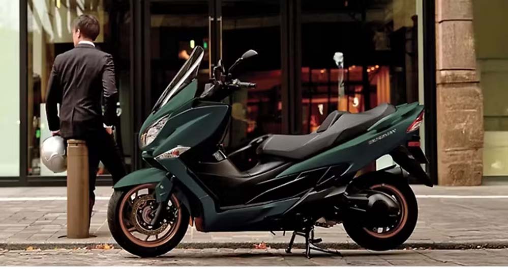 स्कूटर में 150 या 200 सीसी नहीं, अब मिलेगा 400 सीसी का इंजन – मुंबई में पेश हुआ नया मॉडल