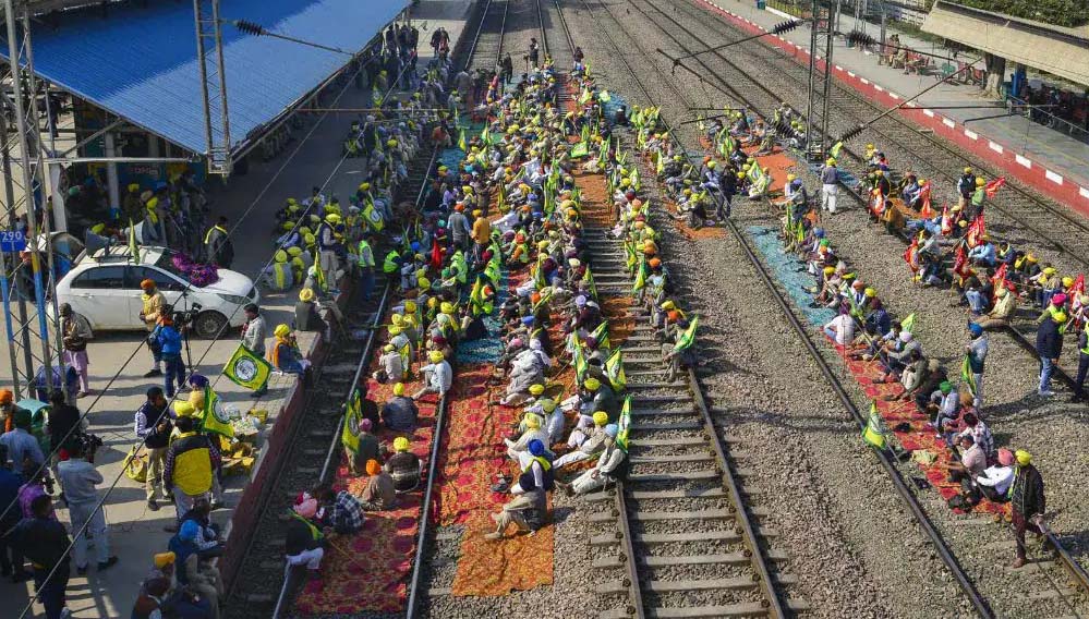 पंजाब में कल किसानों का रेल रोको आंदोलन, गेहूं खरीद में देरी के खिलाफ तीन घंटे तक ट्रेनें रोकी जाएंगी