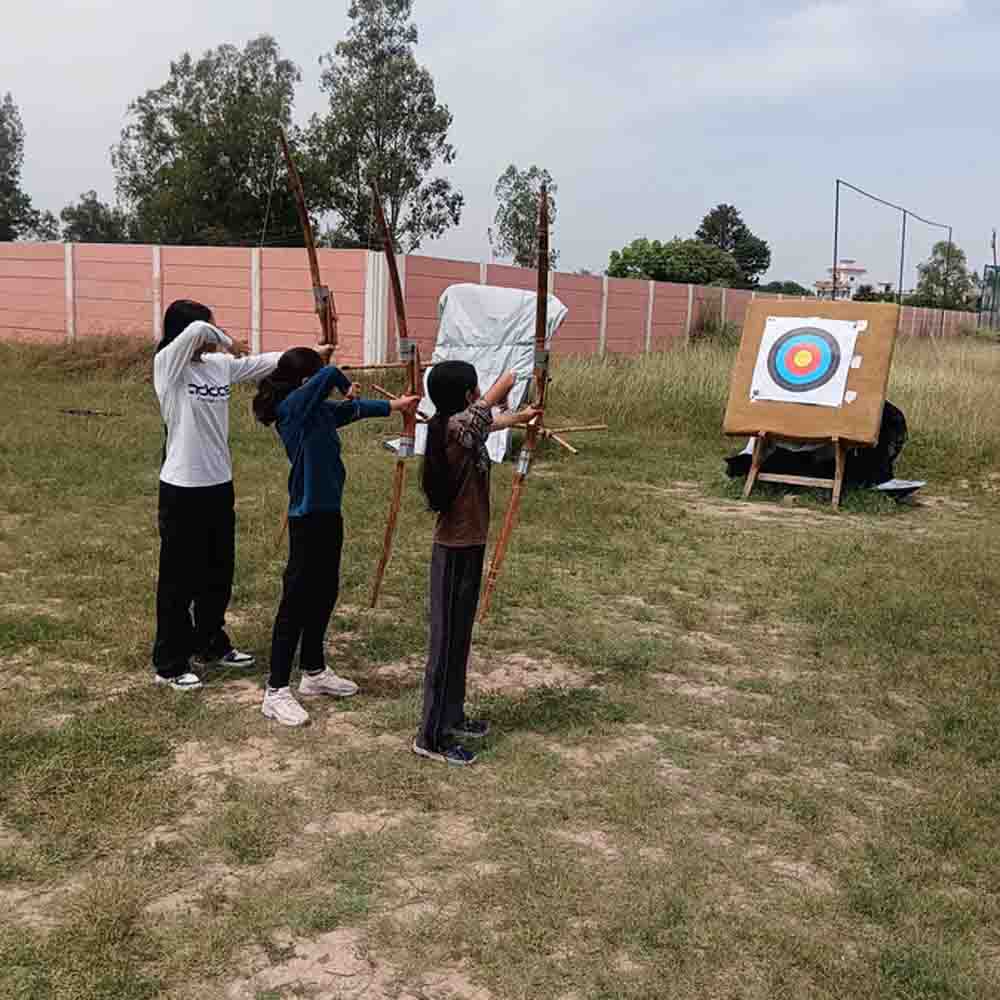 जिले में पहली बार घुड़सवारी और कराते की नर्सरी, 25-25 खिलाड़ियों का हुआ चयन