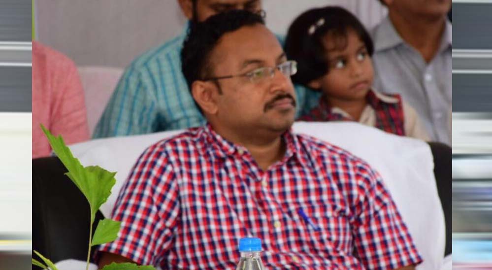 IAS अधिकारी की 20 करोड़ की संपत्ति जब्त, करप्शन केस में बड़ी स्ट्राइक, प्रशासनिक हलचल