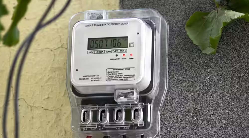 यूपी में स्मार्ट मीटर परियोजना पर ब्रेक, UPPCL का बड़ा फैसला, टेक्निकल रिपोर्ट की होगी समीक्षा