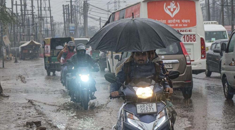 IMD चेतावनी: अप्रैल के पहले हफ्ते में गिरेंगे पारे के तापमान, कश्मीर से केरल तक बारिश-बर्फबारी का अलर्ट