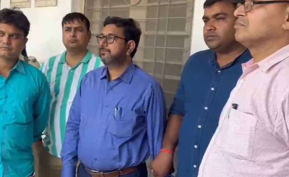 निगरानी विभाग का शिकंजा: सिकंदरा में कार्यपालक पदाधिकारी समेत दो गिरफ्तार