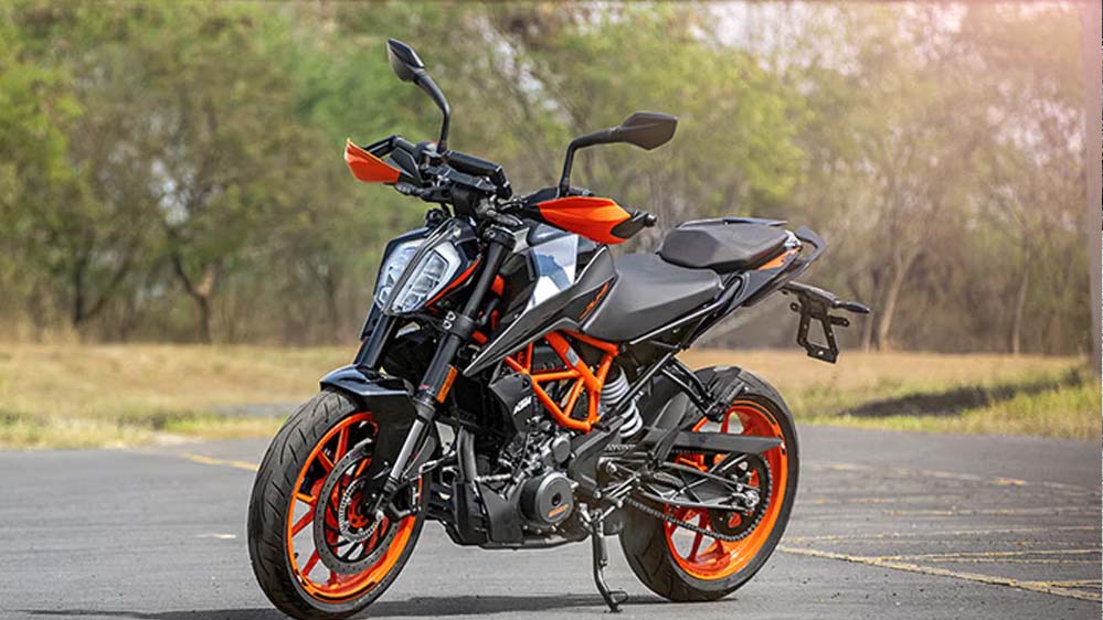 KTM ने लॉन्च किया 390 Duke और 390 Adventure का 350cc वेरिएंट, कीमत जानें