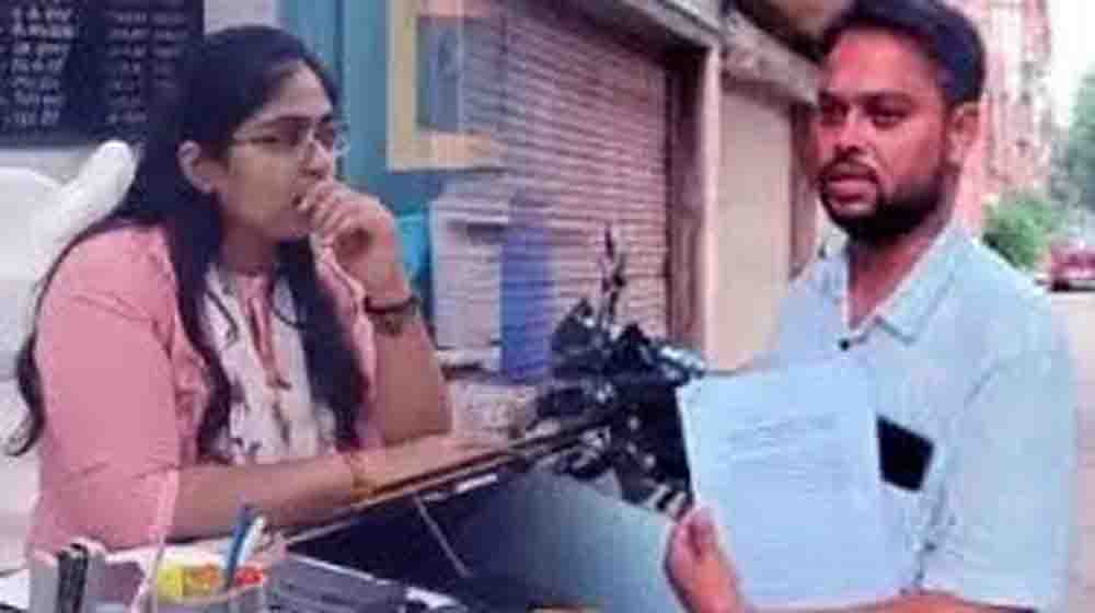 रिश्तों की कड़वाहट हुई खत्म, नोएडा में परिवार के साथ रह रहे ज्योति और आलोक मौर्या