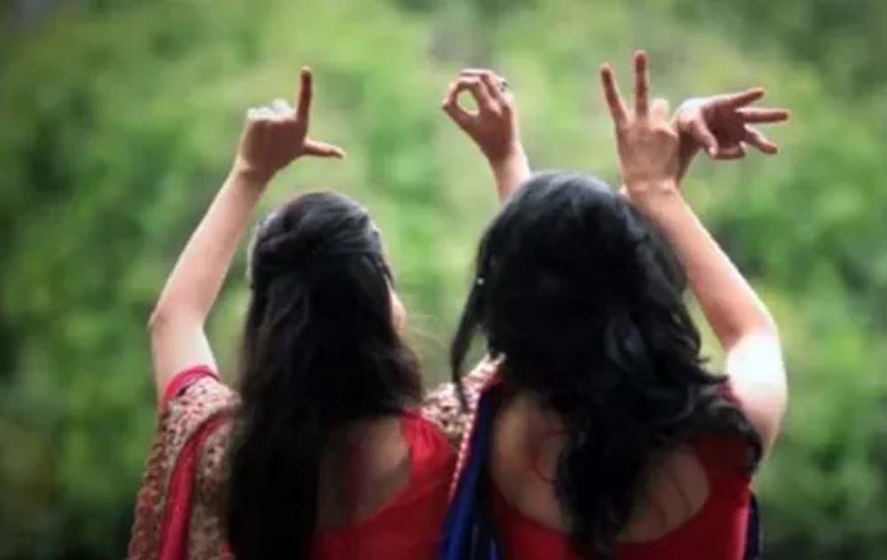 ‘पति से नहीं, उसके साथ रहूंगी…’, 2 शादीशुदा महिलाओं का प्यार, साथ रहने का लिया फैसला