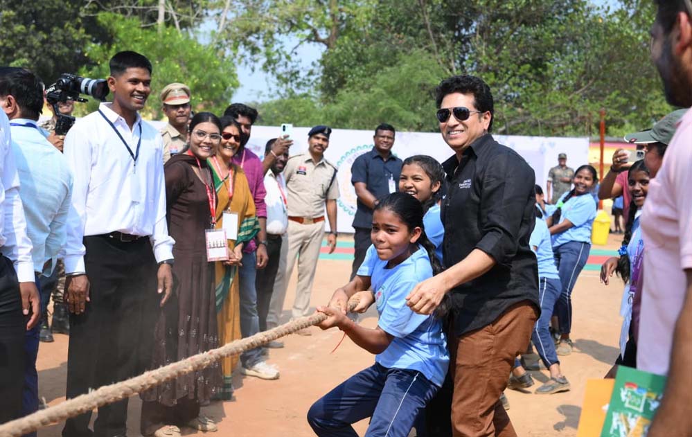 जनजातीय अंचल में खेलों के जरिए बदलाव की नई लहर - सचिन तेंदुलकर का दौरा प्रेरणादायी: मुख्यमंत्री विष्णुदेव साय