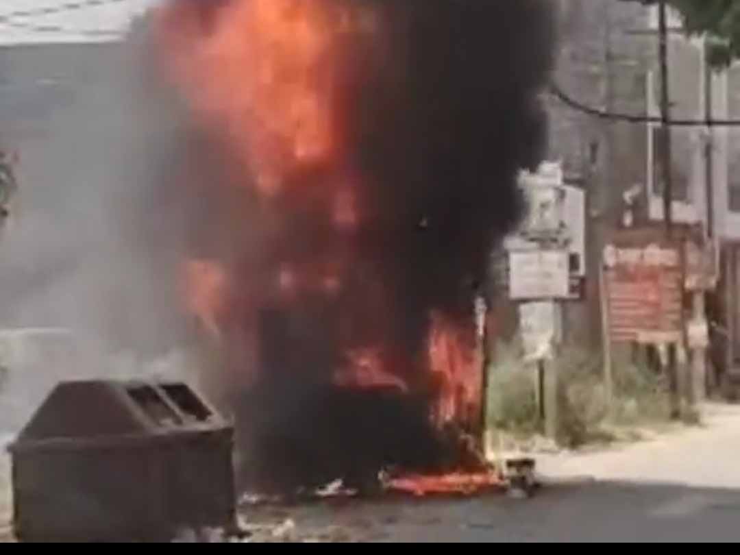 लक्ष्मी नगर और शकूर बस्ती में आग का कहर, दमकल विभाग ने किया रेस्क्यू