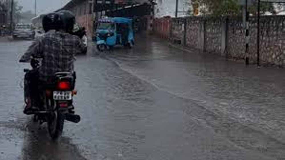 पूर्वी राजस्थान में बारिश की संभावना, पश्चिमी हिस्सों में गर्मी बरकरार
