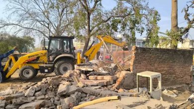 2200 करोड़ की जमीन से कब्जा हटाने पहुंची टीम पर विरोध, कार्रवाई रुकी