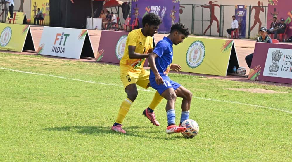 फुटबॉल में छत्तीसगढ़ को मिला रजत पदक, फाइनल में पश्चिम बंगाल से 0-1 से हार