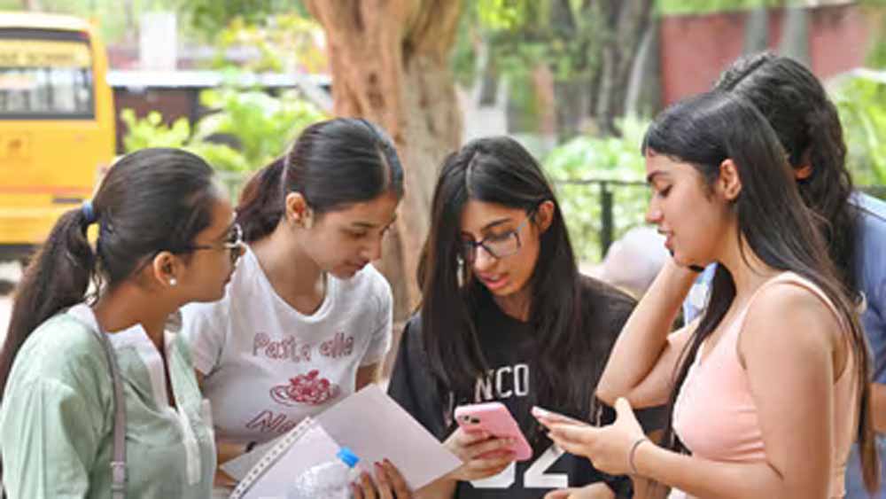 चीफ मिनिस्टर ई-गवर्नेंस फेलो योजना शुरू, छात्रों को मिलेगी फेलोशिप चीफ मिनिस्टर ई-गवर्नेंस फेलो योजना शुरू, छात्रों को मिलेगी फेलोशिप